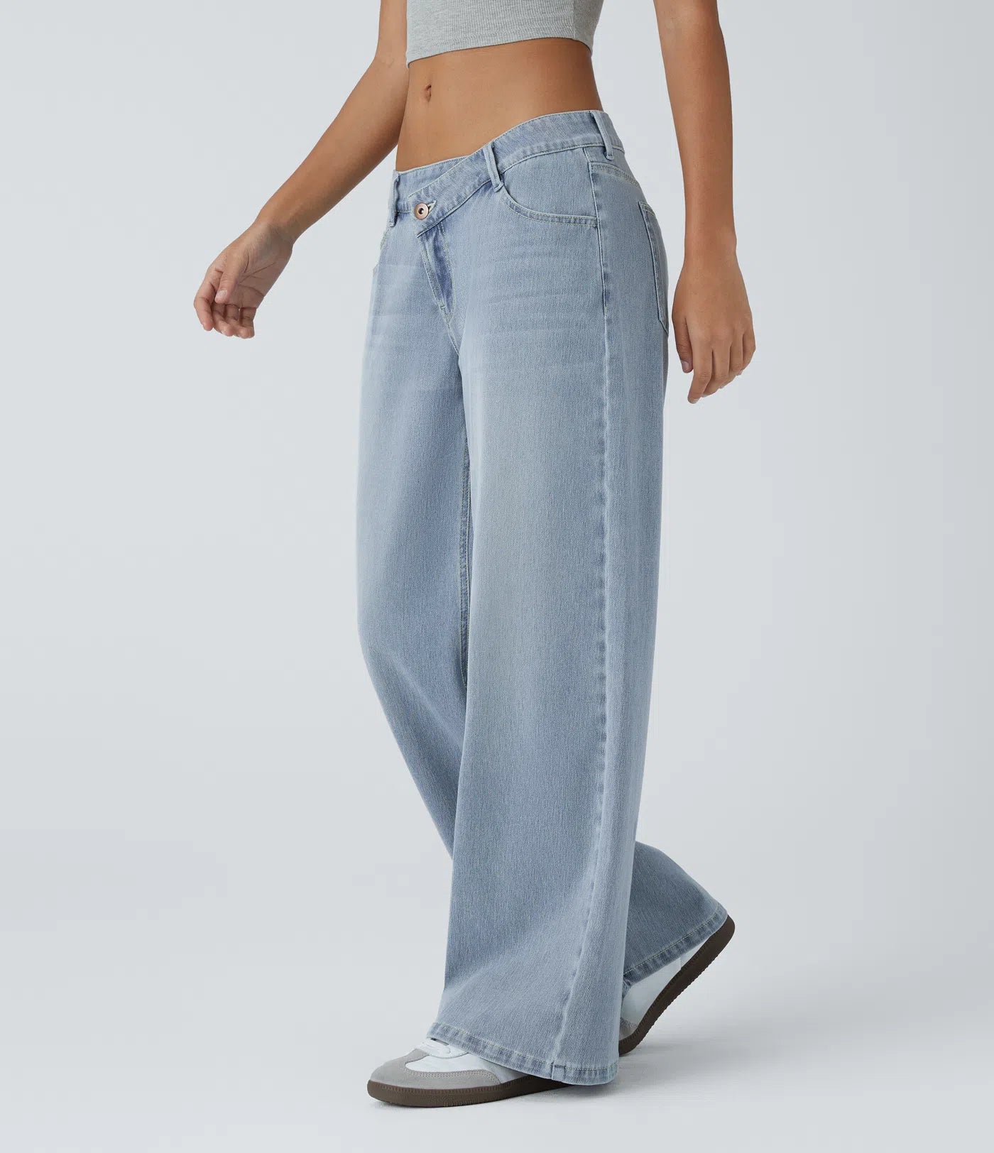 Jeans im Baggy-Schnitt – niedrige Taille, Reißverschlusstaschen, weites Bein, Used-Waschung